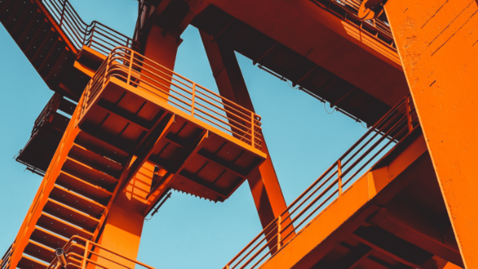 zhang-kenny-8MvV-C6B1No-unsplash (1)