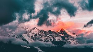 journey-man-1348078-unsplash
