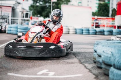 karting-racer-in-action-go-kart-competition-P3QUDEW