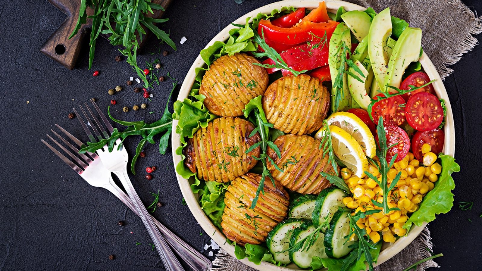 vegetarian-buddha-bowl-raw-vegetables-and-baked-KAYZM53